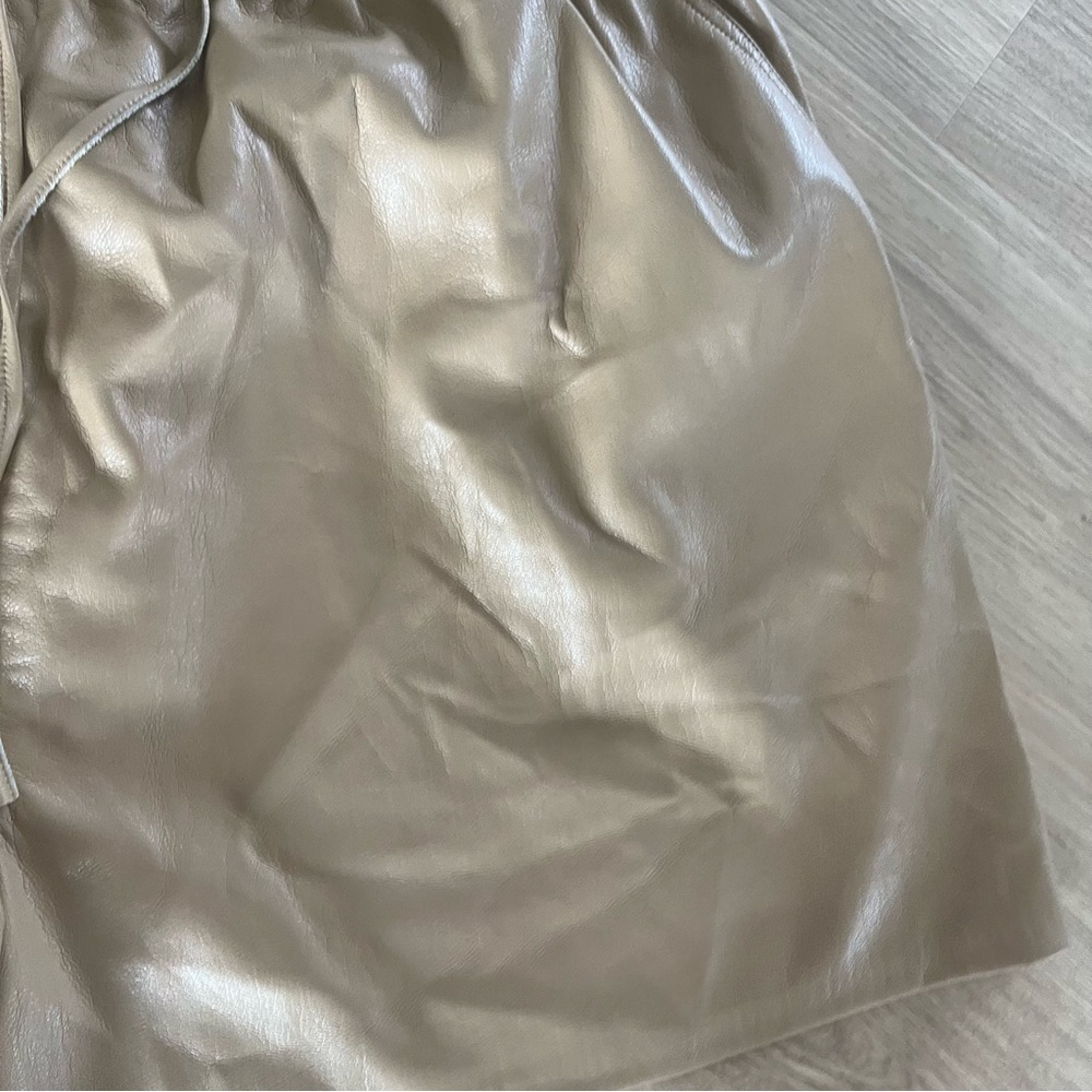 Good American Better Than Leather Shorts Pull On Warm Caramel Tan Size 5 - Picture 4 of 11